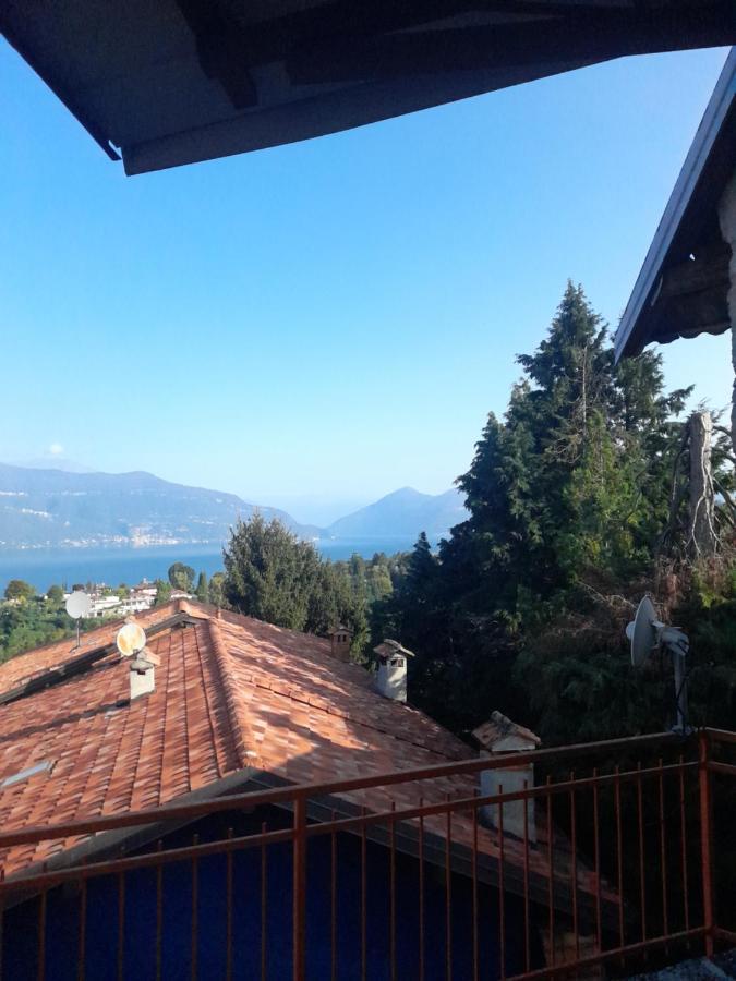 Bed and Breakfast Nonna Anita à Castelveccana Extérieur photo